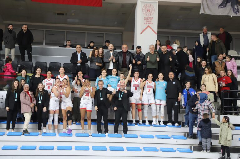 Turgutlu Belediyespor Kazanmaya Devam Ediyor: İki Branşta da Galibiyet Haftası