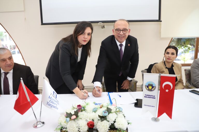 Turgutlu Belediyesi ile TMMOB Mimarlar Odası Turgutlu Temsilciliği Arasında Protokol İmzalandı